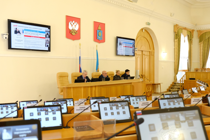 В Астрахани подписали соглашение о взаимодействии между ОАО «РЖД» и «Российским экологическим обществом»