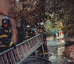 В Астрахани в квартире во время приготовления пищи вспыхнул пожар: есть пострадавший 